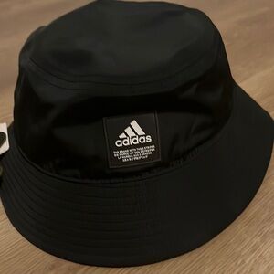 Adidas bucket hat. NWT.